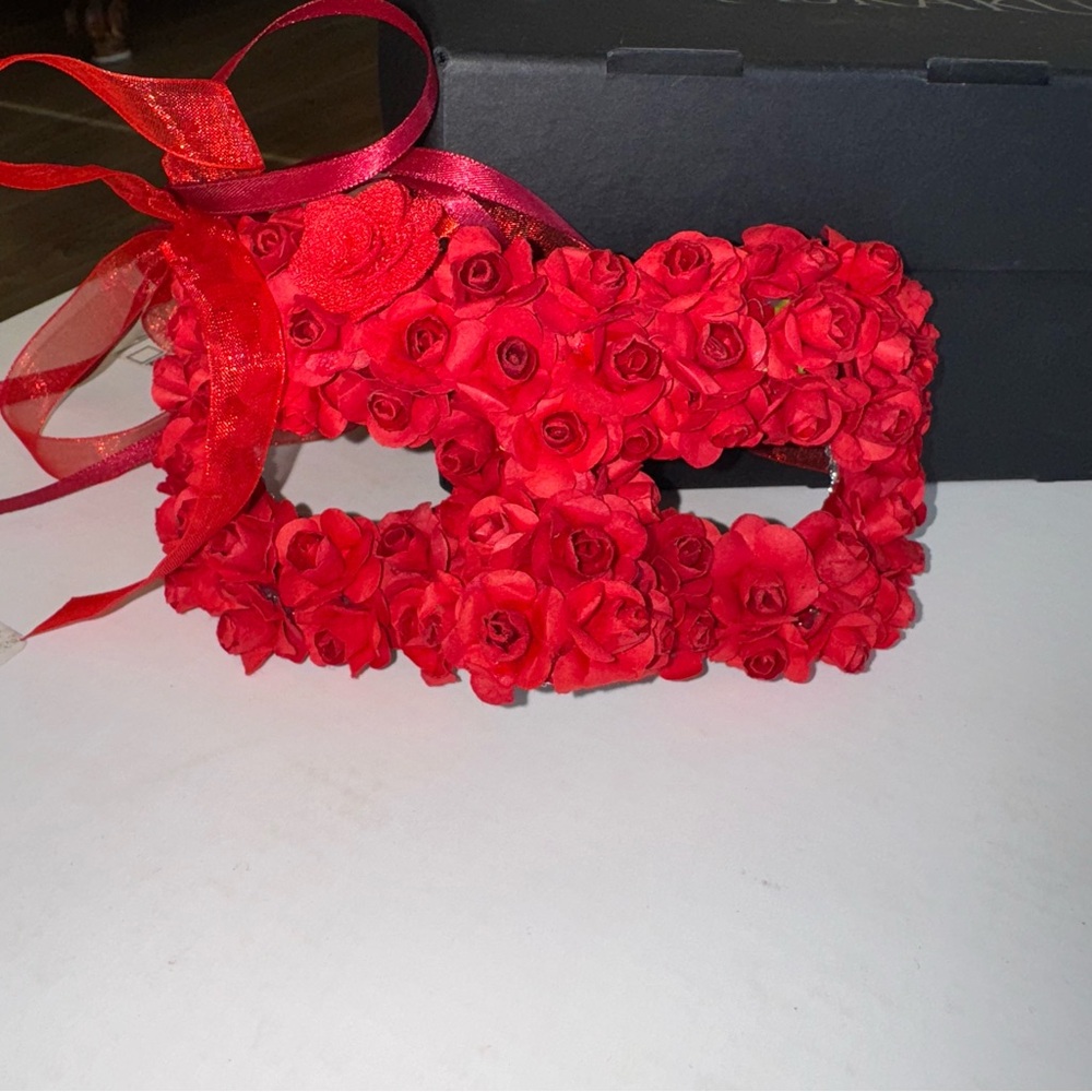 Red Floral Masquerade Mask - Picture 3 of 9